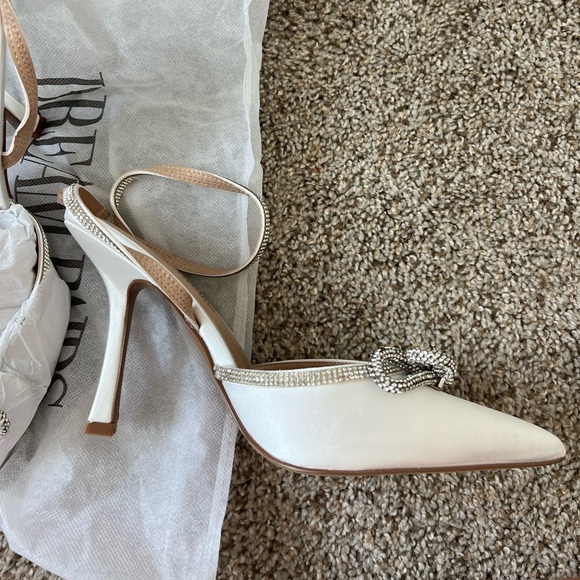 Dream Pairs White Sparkly Bow Heels - Size 9 - NWT 🤍😍 - Picture 8 of 8